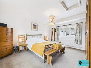 Bedroom- click for photo gallery